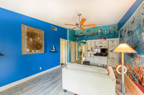 4744 Brook Drive, West Palm Beach FL - photo 7 of 21