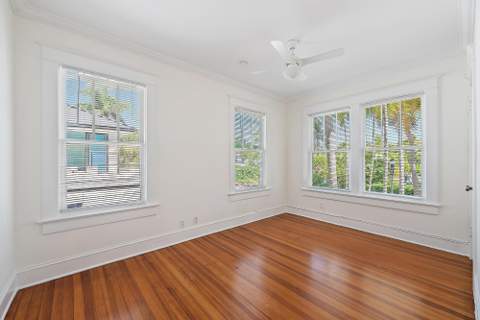 228 9TH Street, West Palm Beach FL - photo 22 of 31