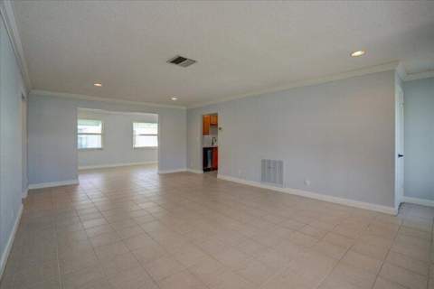 1590 SW 13th Terrace, Boynton Beach FL - photo 8 of 55