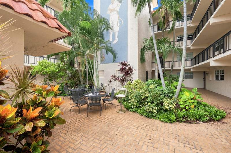 2 bedroom Condominium at 610 TENNIS CLUB Drive #305, TENNIS CLUB WINGFIELD CONDO, Fort Lauderdale — photo 3