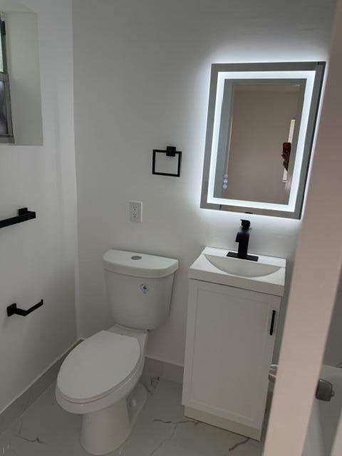 3 bedroom Single Family Residence at 3330 NW 7th Court, Browardale 2nd Add Amen Plat, Lauderhill — photo 2