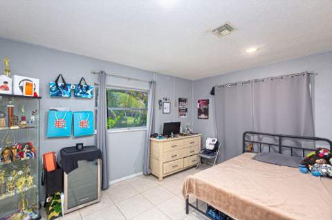 9411 NW 74TH Place, Tamarac FL - photo 11 of 22