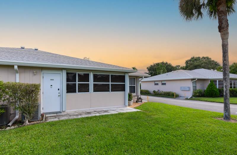2 bedroom Condominium at 389 BENNINGTON Lane #A, COVERED BRIDGE CONDO, Lake Worth — photo 5