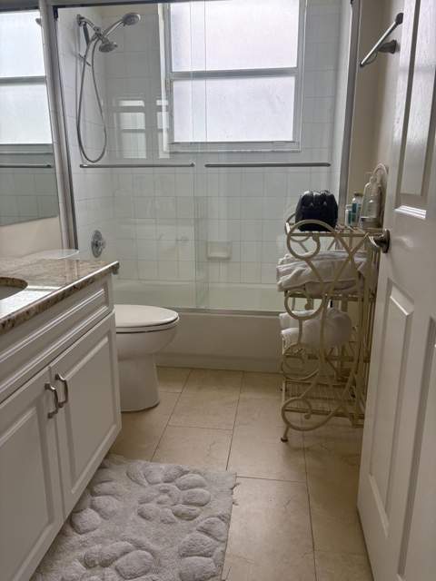 9815 Lemonwood Drive, Boynton Beach FL - photo 6 of 17