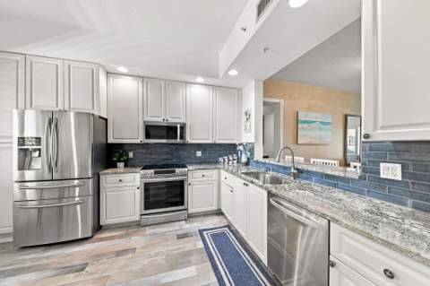 34 Harbour Isle Drive #204, Fort Pierce FL - photo 7 of 28