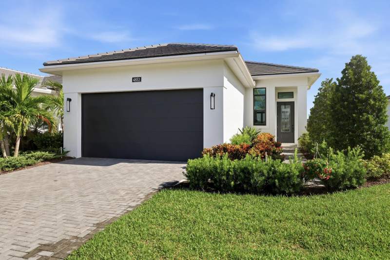 2 bedroom Single Family Residence at 4853 Saint Armands Way, CRESSWIND PALM BEACH PHASE 3, Westlake — photo 1
