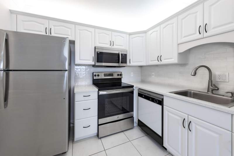 1 bedroom Condominium at 190 Saxony D, Kings Point Saxony Condos, Delray Beach — photo 5
