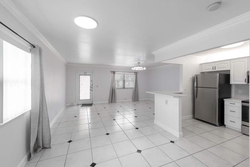 1 bedroom Condominium at 190 Saxony D Circle, Kings Point Saxony Condos, Delray Beach — photo 2