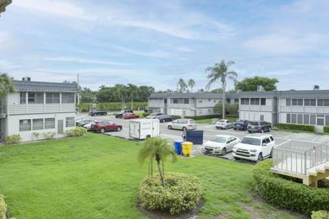 190 Saxony D Circle, Delray Beach FL - photo 24 of 41