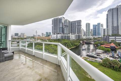 401 SW 4th Avenue #1003, Fort Lauderdale FL - photo 6 of 36