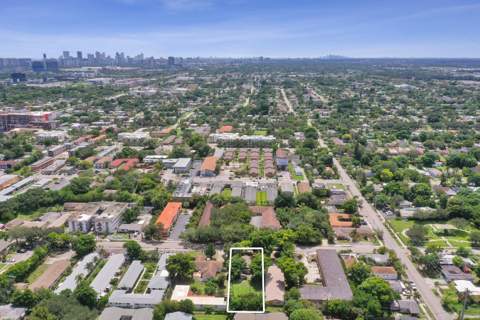 2315 MONROE Street, Hollywood FL - photo 19 of 42