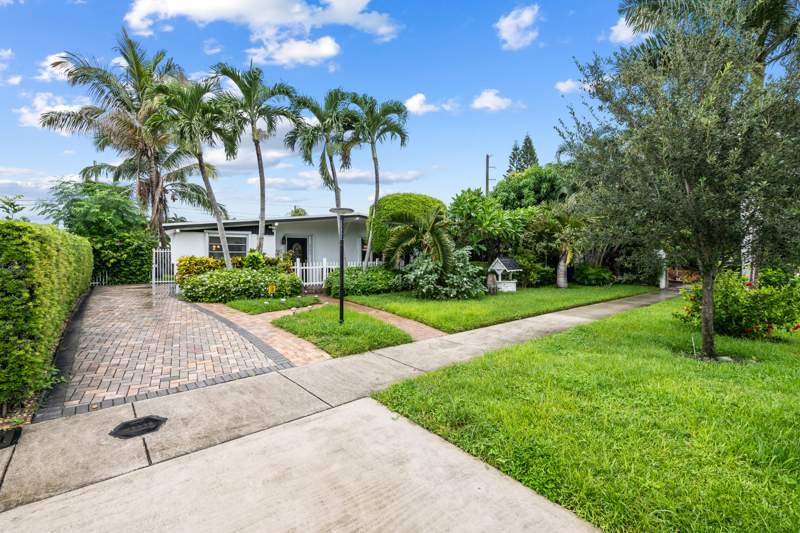 2 bedroom Single Family Residence at 4741 NE 15th Avenue, Pompano Beach Highlands 3rd Sec, Pompano Beach — photo 3