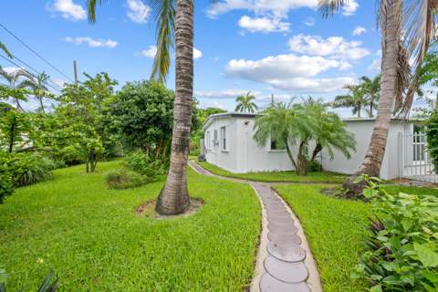 4741 NE 15th Avenue, Pompano Beach FL - photo 24 of 31