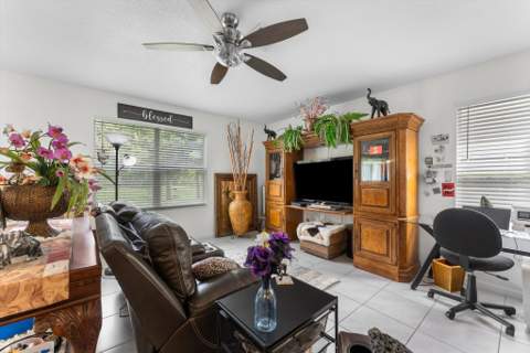 3785 WHITNEY PARK Lane, Greenacres FL - photo 9 of 42