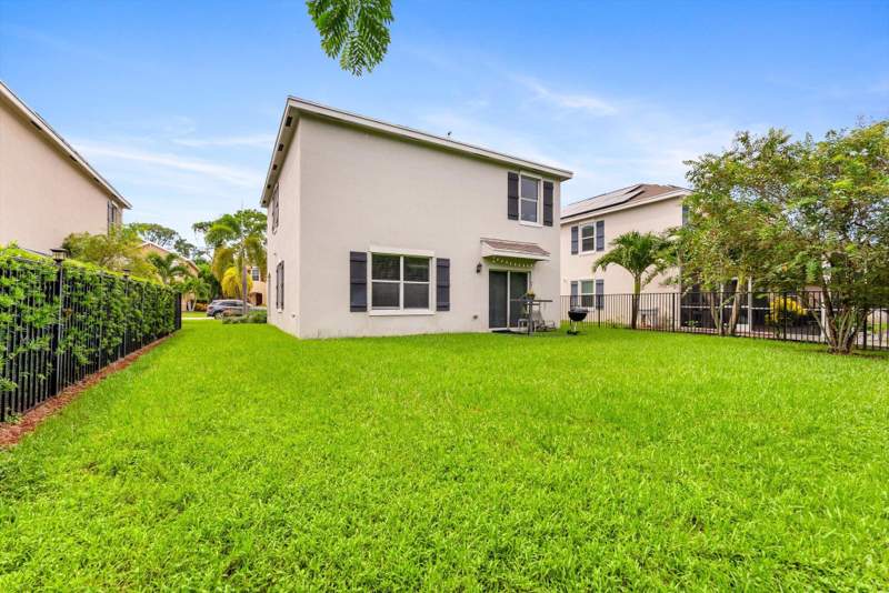 4 bedroom Single Family Residence at 3785 WHITNEY PARK Lane, WHITNEY PARK, Greenacres — photo 5