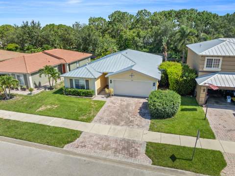1924 SW Jamesport Drive, Port St. Lucie FL - photo 8 of 44