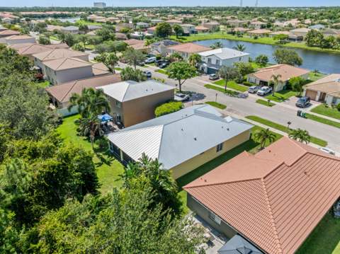 1924 SW Jamesport Drive, Port St. Lucie FL - photo 10 of 44
