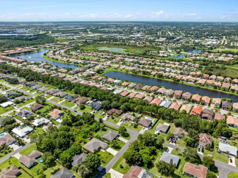 1924 SW Jamesport Drive, Port St. Lucie FL - photo 9 of 44