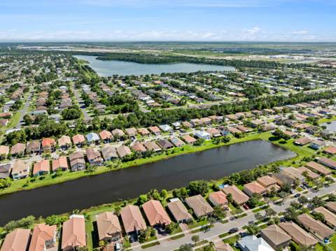 1924 SW Jamesport Drive, Port St. Lucie FL - photo 13 of 44