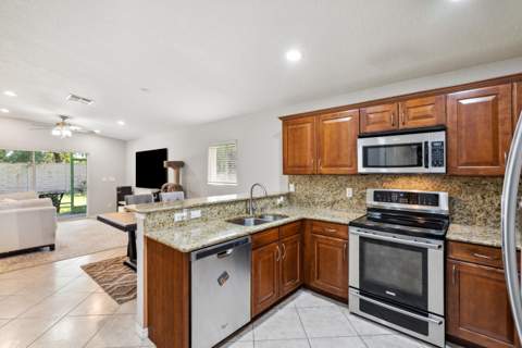 1924 SW Jamesport Drive, Port St. Lucie FL - photo 24 of 44