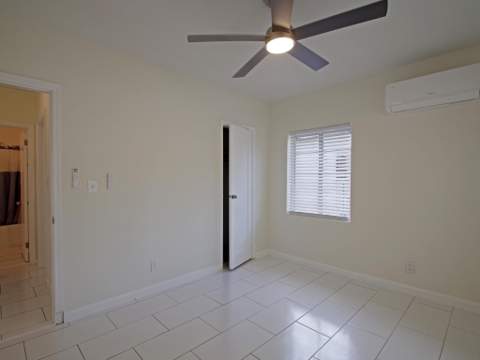 1026 NW 7TH Avenue, Fort Lauderdale FL - photo 7 of 10
