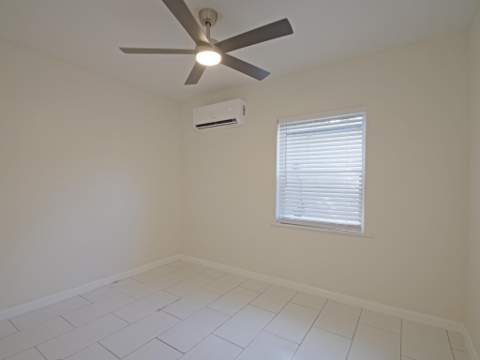 1026 NW 7TH Avenue, Fort Lauderdale FL - photo 8 of 10