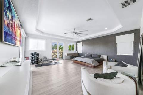 11 Castle Harbor Isle Drive, Fort Lauderdale FL - photo 14 of 17