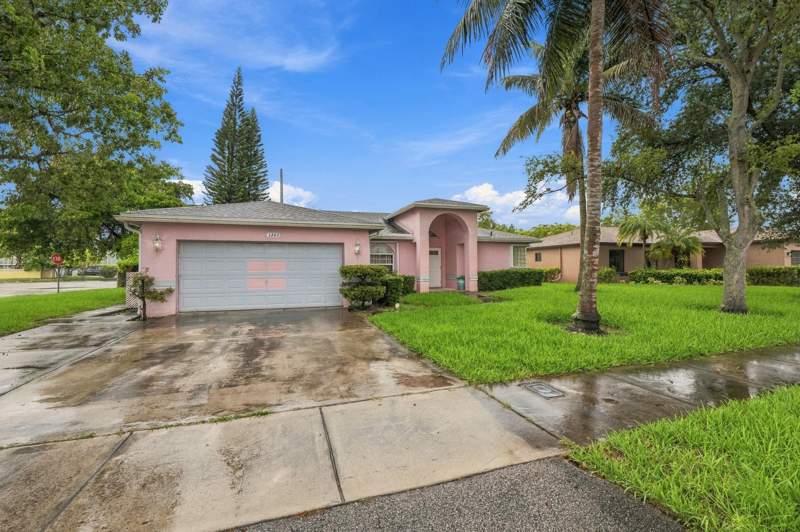4 bedroom Single Family Residence at 3243 NW 43RD Place, SUMMER LAKE AT 3 LAKES, Oakland Park — photo 1