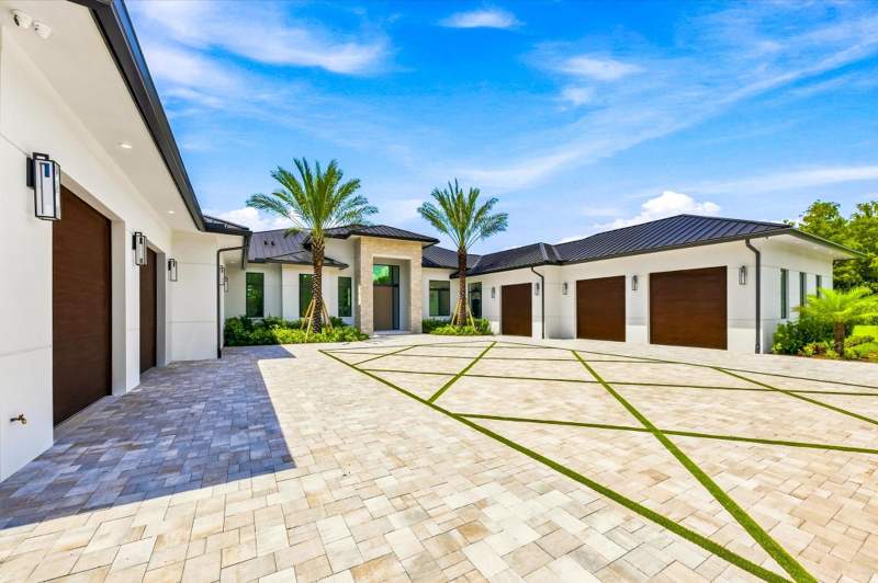 8 bedroom Single Family Residence at 5593 Reynolds Road, Homeland, Lake Worth — photo 5