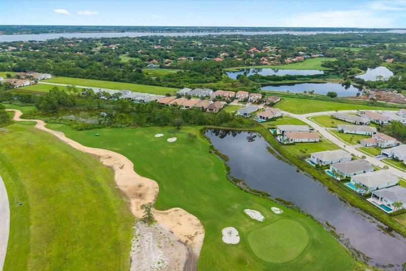 3 bedroom Single Family Residence at 183 Calmo Circle, Tesoro Plat No 15, Port St. Lucie — photo 4