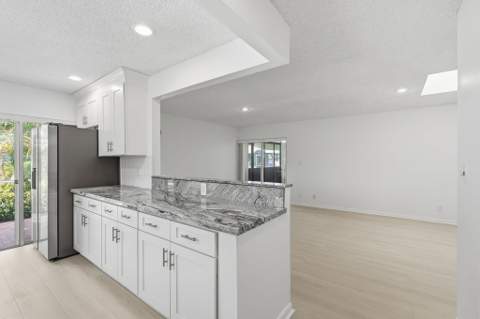 8861 Echo Lane, Boca Raton FL - photo 6 of 38
