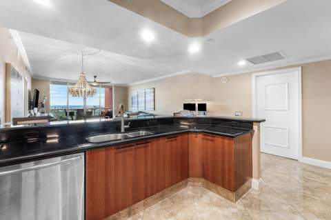 2640 Lake Shore Drive #1210, Riviera Beach FL - photo 11 of 59