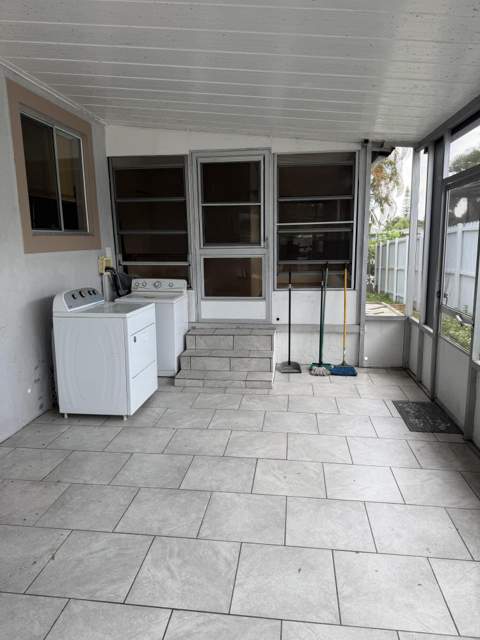 21521 S HERITAGE Circle, Pembroke Pines FL - photo 14 of 29