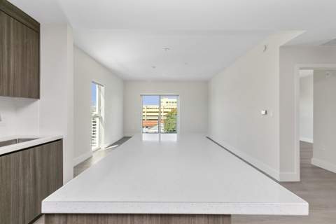 1938 Jackson Street #402, Hollywood FL - photo 10 of 34