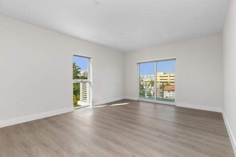 1938 Jackson Street #402, Hollywood FL - photo 12 of 34