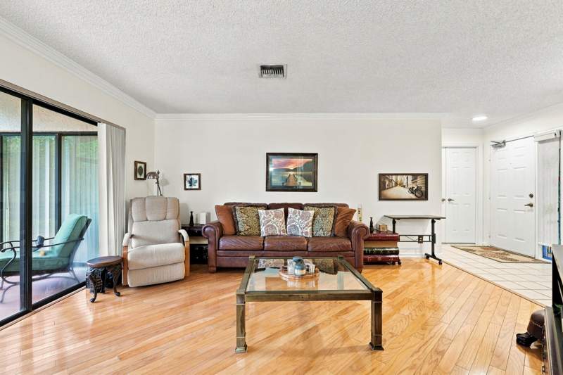 2 bedroom Condominium at 11 Lexington Lane #B, Lexington Green Condo, Palm Beach Gardens — photo 5