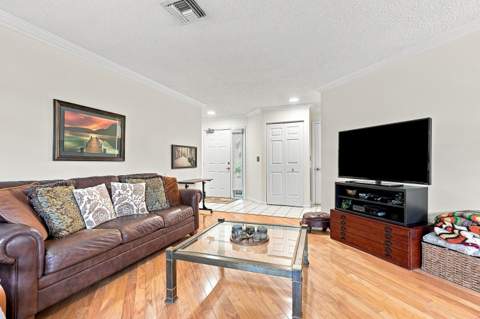 11 Lexington Lane #B, Palm Beach Gardens FL - photo 6 of 27