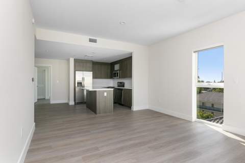 1938 Jackson Street #402, Hollywood FL - photo 8 of 34