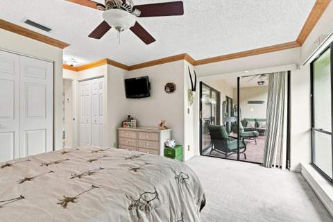 11 Lexington Lane #B, Palm Beach Gardens FL - photo 14 of 27