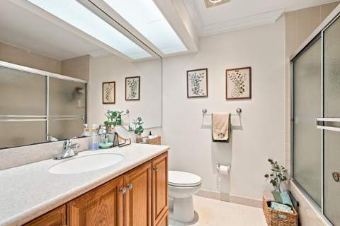 11 Lexington Lane #B, Palm Beach Gardens FL - photo 17 of 27