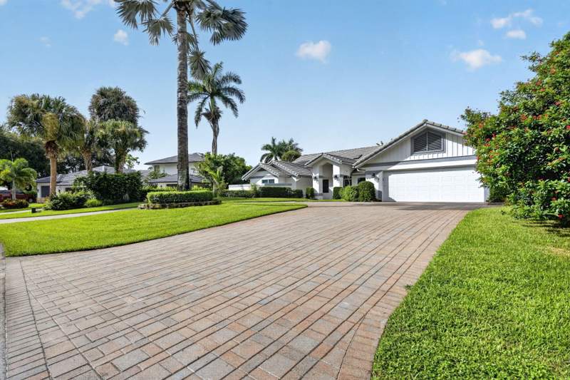 4 bedroom Single Family Residence at 4717 SABAL PALM Drive, DELRAY DUNES 2ND SEC, Boynton Beach — photo 1