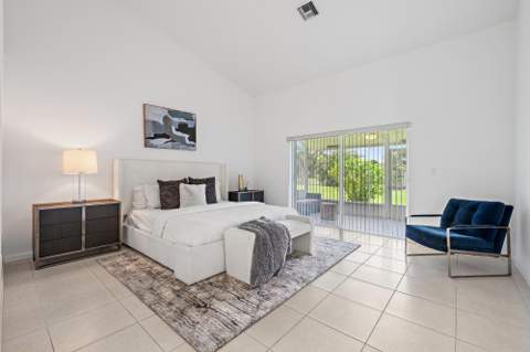 6857 BLUE BAY Circle, Lake Worth FL - photo 13 of 37