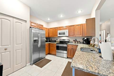 10230 Brookville Lane, Boca Raton FL - photo 8 of 39