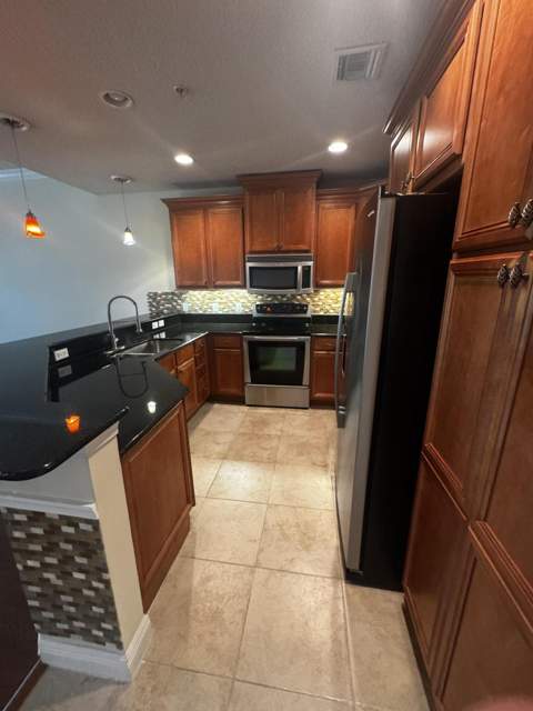 12743 SE OLD CYPRESS Drive #7-904, Hobe Sound FL - photo 8 of 32