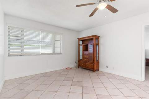 418 S CYPRESS Road #106, Pompano Beach FL - photo 8 of 38