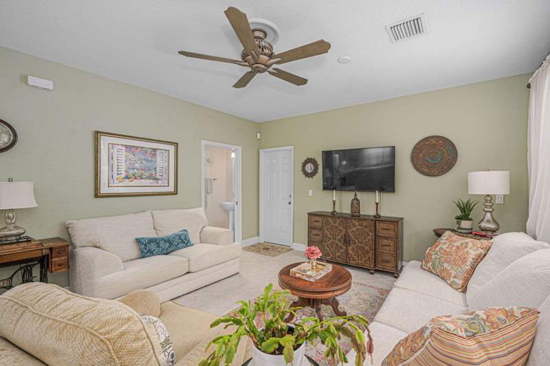 3 bedroom Single Family Residence at 2036 SE Avon Park Drive, East Lake Village No 2, Port St. Lucie — photo 4