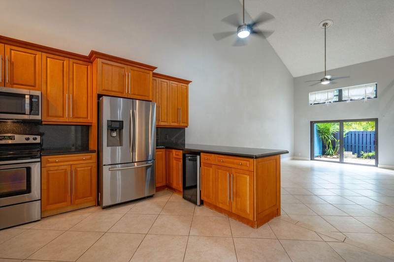2 bedroom Condominium at 2840 S OAKLAND FOREST Drive #2703, LOFTS OF OAKLAND FOREST TWO, Oakland Park — photo 5