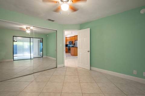 2840 S OAKLAND FOREST Drive #2703, Oakland Park FL - photo 16 of 43