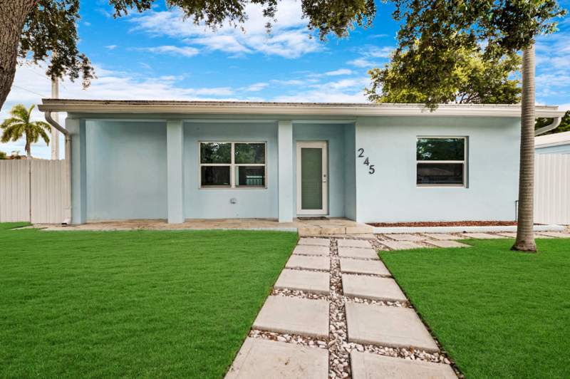 2 bedroom Single Family Residence at 245 SW 20th Street, Lauderdale, Fort Lauderdale — photo 2