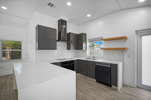 245 SW 20th Street, Fort Lauderdale FL - photo 7 of 21